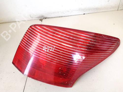Farolim direito Farolim direito PEUGEOT 407 (6D_) 2.0 HDi 135 (6DRHRH, 6DRHRE, 6DRHRG, 6DRHRJ) (136 hp) 35255835 35255835