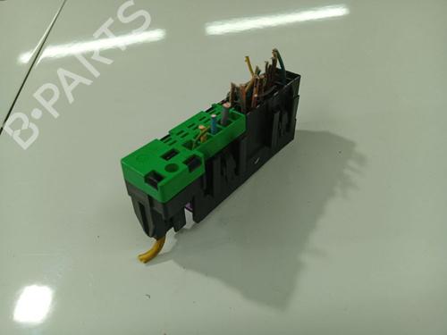 Fuse box CITROËN C5 III (RD_) 2.0 HDi (RDRHD8, RDRHDJ, RDRHR8, RDRHRJ) | BP32537012E1