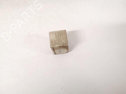 Used Electronic sensor Electronic sensor OPEL OMEGA A (V87) 1.8 (F19, M19, N19) (88 hp) 32890207 32890207