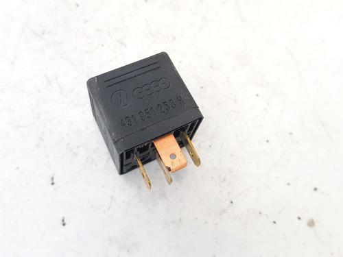 Used Electronic sensor Electronic sensor AUDI 100 C3 Saloon (443, 444) 1.8 (90 hp) 32882308 32882308