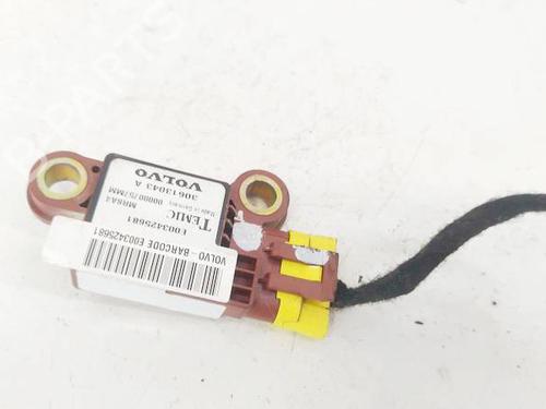 Used Electronic module VOLVO V40 Estate (645) 1.9 DI (102 hp) 32584776