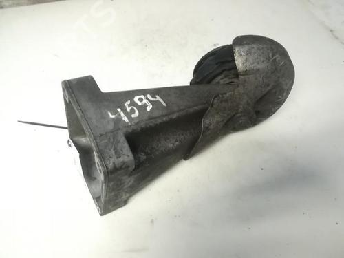 Engine mount MERCEDES-BENZ C-CLASS (W203) C 220 CDI (203.006, 203.008) | BP33512578M89 - Image 2