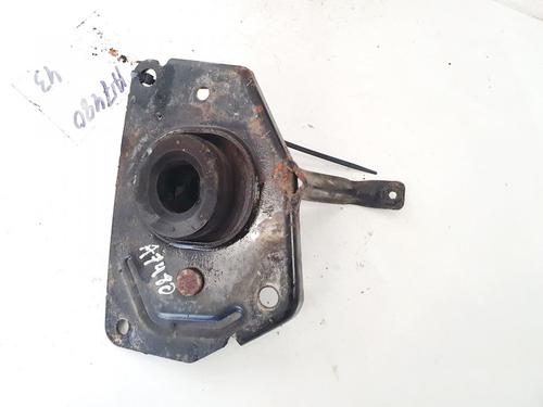 Used Engine mount Engine mount PEUGEOT 307 (3A/C) 2.0 16V (136 hp) 32888801 32888801
