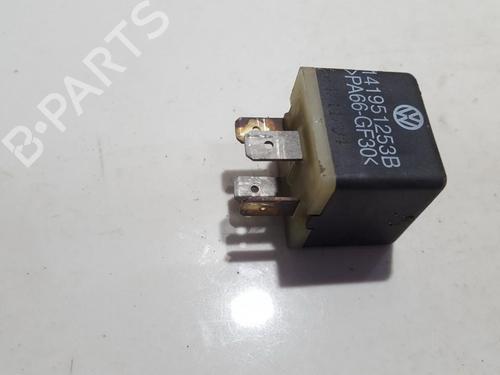 Used Electronic sensor Electronic sensor VW GOLF III (1H1) 1.9 TDI (90 hp) 33508745 33508745