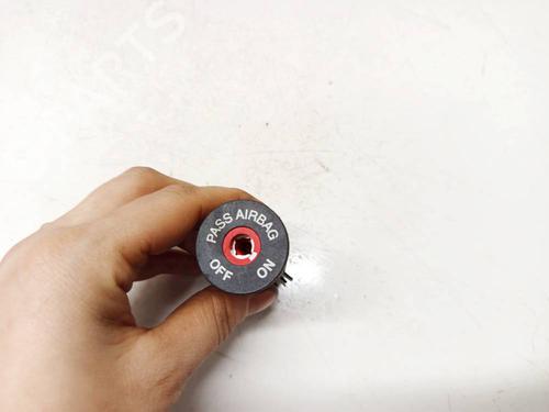 Used Switch FORD FOCUS II (DA_, HCP, DP) 1.6 Ti (115 hp) 32530849