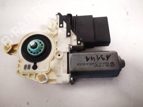 Used Left rear window motor Left rear window motor SEAT LEON (1P1) 2.0 TDI (140 hp) 35172902 35172902