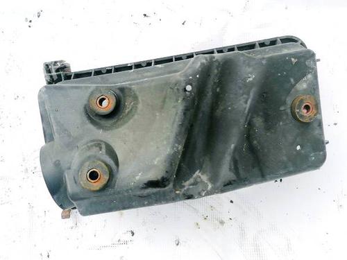 Used Air filter box Air filter box TOYOTA AVENSIS (_T25_) 2.0 D-4D (CDT250_, CDT250R) (116 hp) 35371338 35371338