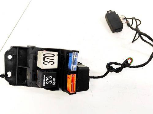 Used Fuse box AUDI A6 C6 (4F2) 3.0 TDI quattro (225 hp) 32942495