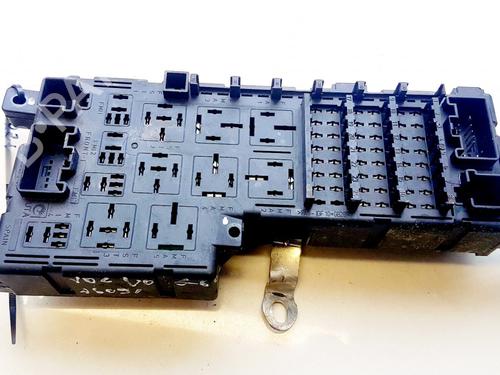 Used Fuse box Fuse box VOLVO S80 I (184) 2.4 (170 hp) 33064150 33064150