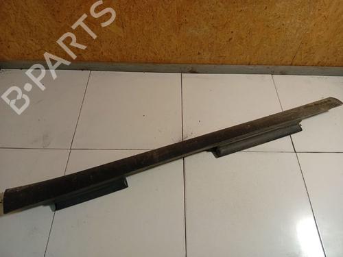 Used Left sideskirt Left sideskirt 37625826 37625826