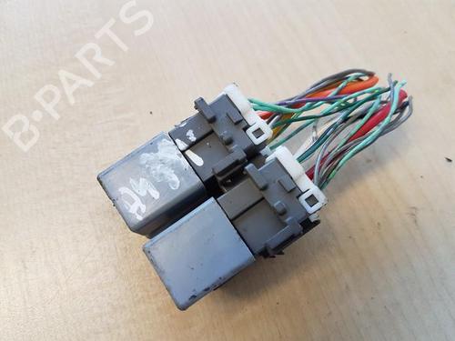 Used Fuse box Fuse box HONDA CIVIC VIII Hatchback (FN, FK) 1.8 (FN1, FK2) (140 hp) 33504038 33504038