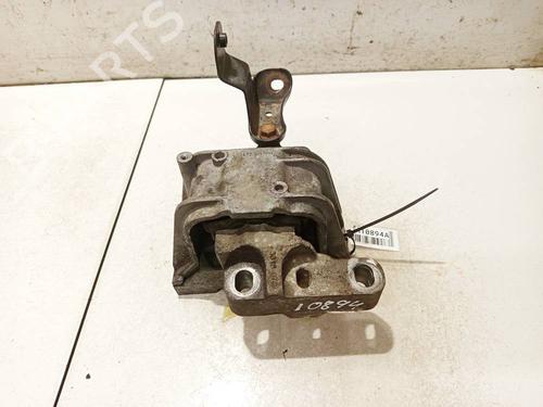 Used Engine mount Engine mount VW GOLF V (1K1) 1.6 (102 hp) 32549747 32549747