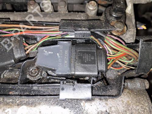 Used Ignition coil Ignition coil VW GOLF V (1K1) 1.4 16V (75 hp) 35198677 35198677