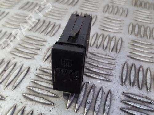 switch-audi-a4-b5-8d2-1994-1995-1996-1997-1998-1999-2000-2001-35689032 main image