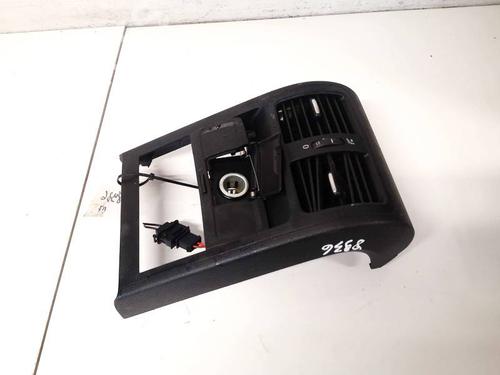 Used Air vent VW PASSAT B6 (3C2) 2.0 TDI (140 hp) 32935769