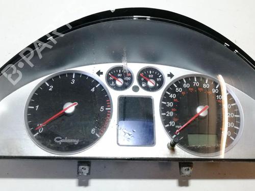 Used Instrument cluster Instrument cluster 35833498 35833498