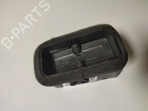 Air vent VW GOLF PLUS V (5M1, 521) 1.9 TDI | BP32572645I21