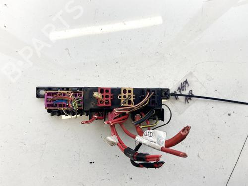 Used Fuse box Fuse box AUDI A6 C5 (4B2, 4B4) 2.5 TDI (150 hp) 32891377 32891377