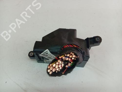 Fuse box VW PASSAT B7 (362) 1.6 TDI | BP38765256E1 - Image 2