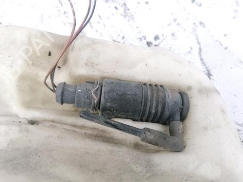 washer-pump-audi-a4-b5-8d2-1994-1995-1996-1997-1998-1999-2000-2001-35391957 main image