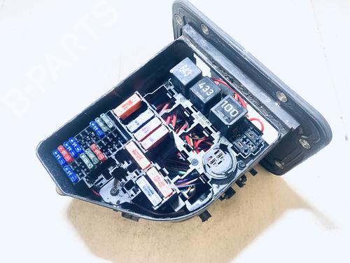 Used Fuse box Fuse box VW PHAETON (3D1, 3D2, 3D3, 3D4, 3D6, 3D7, 3D8, 3D9) 3.0 V6 TDI 4motion (233 hp) 33104338 33104338