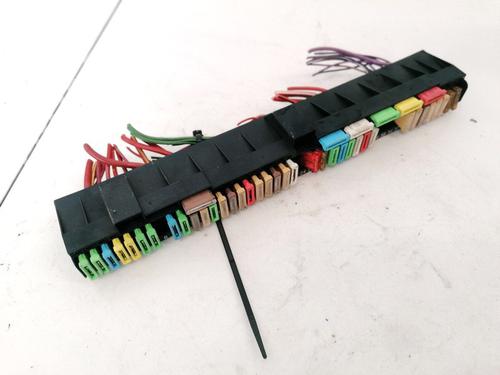 fuse-box-bmw-5-e39-1995-1996-1997-1998-1999-2000-2001-2002-2003-32878451 main image