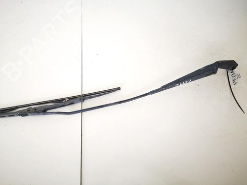Used Front windshield wiper arm Front windshield wiper arm 33073527 33073527