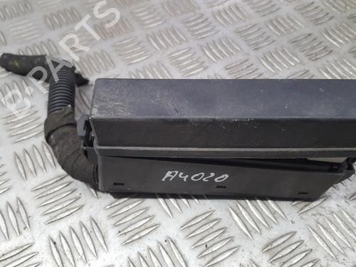 fuse-box-opel-vectra-c-z02-2002-2003-2004-2005-2006-2007-2008-2009-33503595 main image