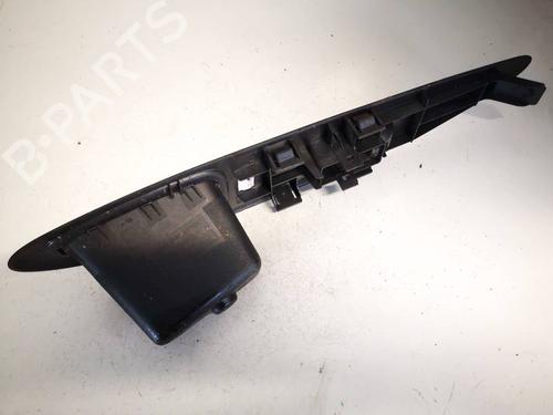 Switch NISSAN PRIMERA Hatchback (P12) 2.0 | BP32545873I30