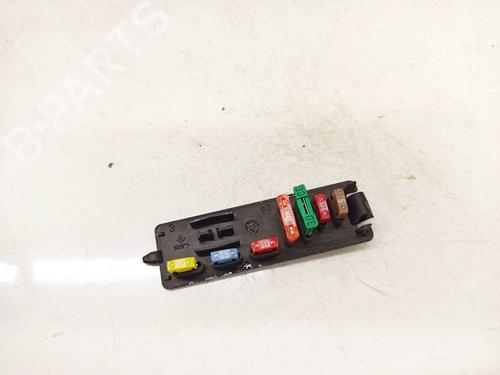 Used Fuse box Fuse box 38041890 38041890