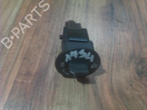 Used Switch Switch RENAULT MEGANE II (BM0/1_, CM0/1_) 1.5 dCi (BM1E, CM1E) (106 hp) 33502497 33502497