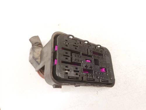 Used Fuse box Fuse box VW GOLF VI (5K1) 1.6 TDI (105 hp) 34230103 34230103
