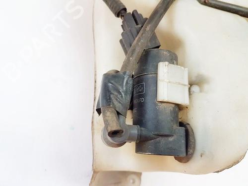 Used Washer pump Washer pump VOLVO V50 (545) 2.0 D (136 hp) 35862821 35862821
