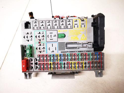 Used Fuse box Fuse box OPEL ZAFIRA A MPV (T98) 2.0 DI 16V (F75) (82 hp) 33090399 33090399