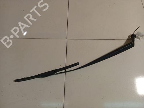 Used Front windshield wiper arm Front windshield wiper arm 36960194 36960194