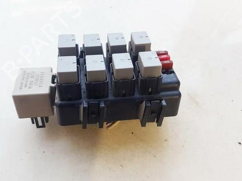 Used Fuse box Fuse box SUBARU LEGACY IV Estate (BP) 2.0 D AWD (BPD) (150 hp) 33530371 33530371