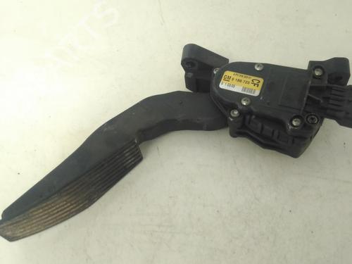 Pedal Pedal OPEL VECTRA C (Z02) 3.0 CDTI (F69) (177 hp) 35864605 35864605