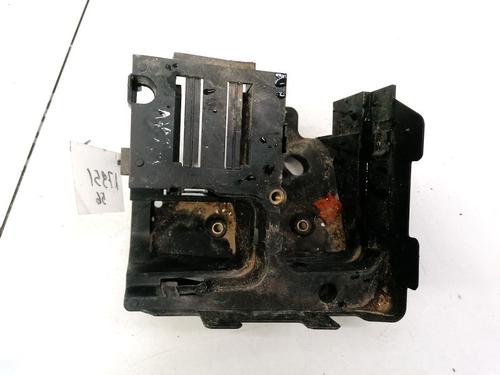 Used Fuse box Fuse box VW TOURAN (1T1, 1T2) 1.6 FSI (115 hp) 32917190 32917190