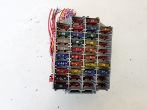 Used Fuse box Fuse box VOLVO S60 I (384) D5 (163 hp) 33095604 33095604