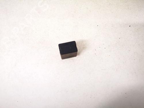 Used Electronic sensor Electronic sensor ALFA ROMEO 147 (937_) 1.6 16V T.SPARK ECO (937.AXA1A, 937.BXA1A) (105 hp) 33081345 33081345