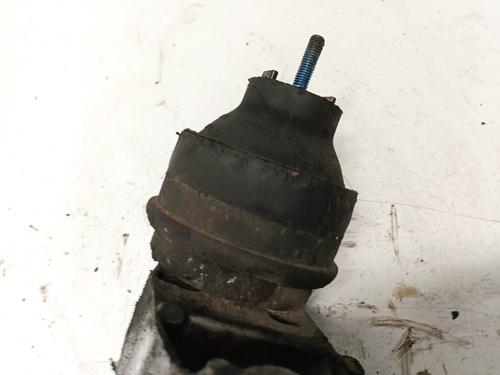 Used Engine mount VW PASSAT B5 Variant (3B5) 1.9 TDI (115 hp) 32570764
