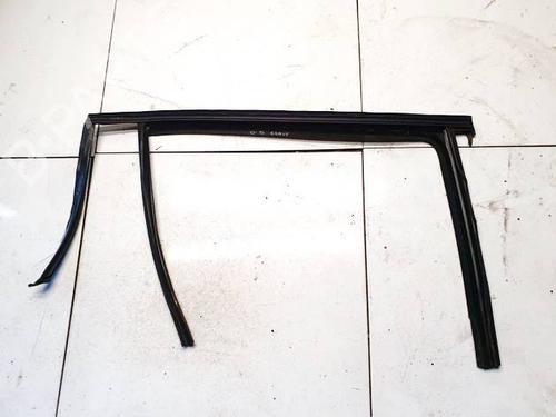 Used Rubber door seal Rubber door seal VW PASSAT B8 (3G2, CB2) 2.0 TDI (150 hp) 40242829 40242829