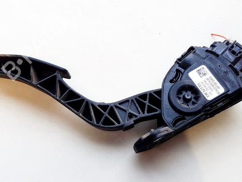 Pedal Pedal SUZUKI GRAND VITARA II (JT, TE, TD) 1.9 DDiS (JB419WD, JB419XD) (129 hp) 35873130 35873130