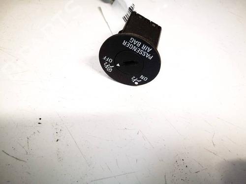 switch-opel-insignia-a-g09-2008-2009-2010-2011-2012-2013-2014-2015-2016-2017-32581753 main image