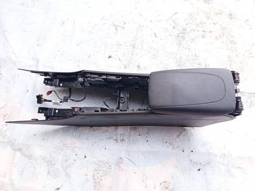 Used Armrest / Center console Armrest / Center console 34814567 34814567