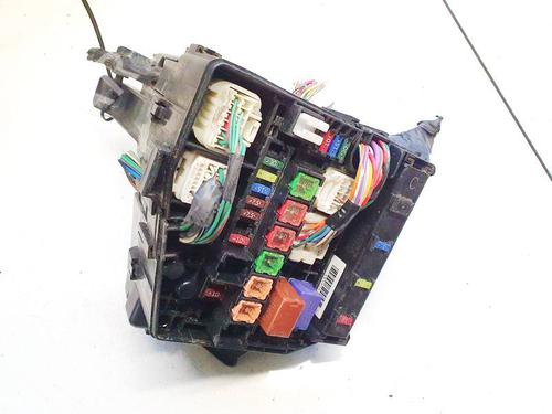 fuse-box-toyota-yaris-_p9_-2005-2006-2007-2008-2009-2010-2011-2012-2013-2014-32895536 main image