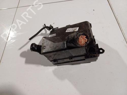 Used Fuse box Fuse box PEUGEOT 4007 (VU_, VV_) 2.2 HDi (156 hp) 32571975 32571975