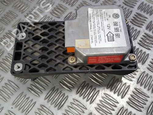 Used ECU airbags ECU airbags VW PASSAT B3/B4 Variant (3A5, 35I) 1.8 (90 hp) 33495924 33495924