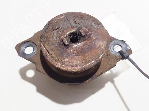 Used Engine mount Engine mount VW GOLF III (1H1) 1.9 D (64 hp) 33101930 33101930
