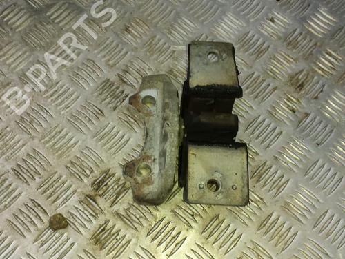 Used Engine mount Engine mount OPEL MERIVA A MPV (X03) 1.6 16V (E75) (100 hp) 33491406 33491406